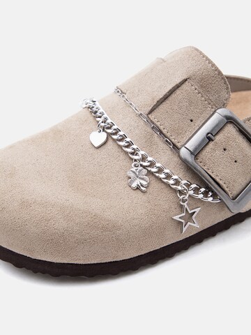 Madden Girl Papucs 'Prim' - szürke