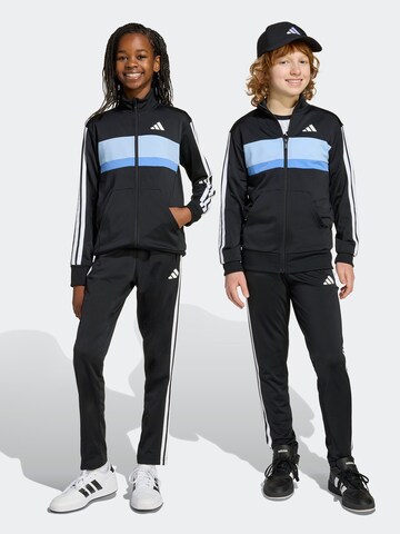 ADIDAS SPORTSWEAR Trainingspak 'Seasonal Essentials Tiberio' in Zwart: voorkant