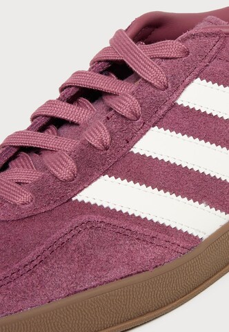ADIDAS ORIGINALS Sneakersy niskie 'Gazelle' w kolorze czerwony