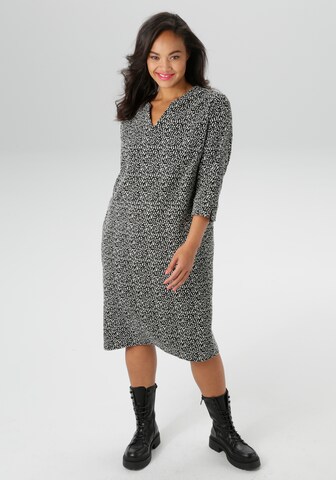 Aniston Dress in Black: front