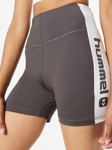 Hummel Skinny Fit Спортен панталон 'Zella' в сиво