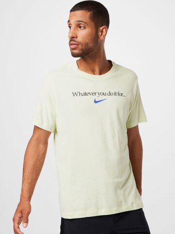 NIKE Funkční tričko – zelená: přední strana