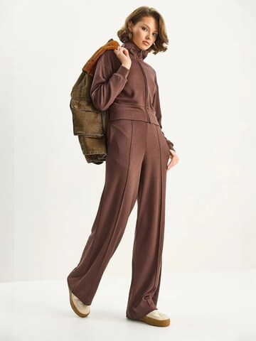 Bianco Lucci - Calças de fato em castanho