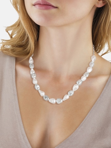 Collana di Lulu & Jane in bianco: frontale