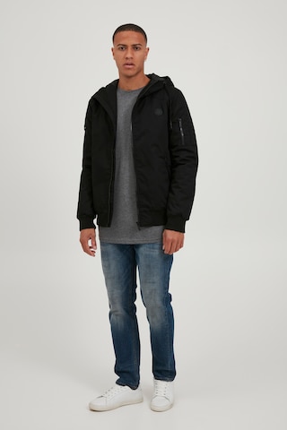 !Solid Windbreaker 'Tilly Sporty' in Schwarz