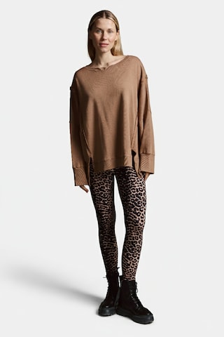 Cotton Candy Sweatshirt in Braun