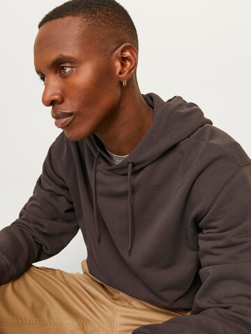 Felpa 'JJECharge' di JACK & JONES in marrone