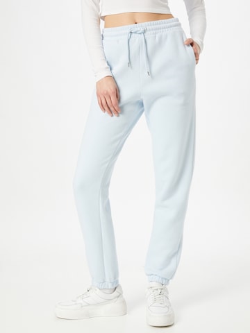 Effilé Pantalon Monki en bleu : devant