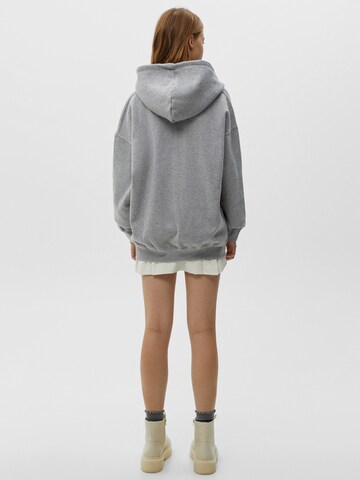 Pull&Bear Sweatjacke in Grau