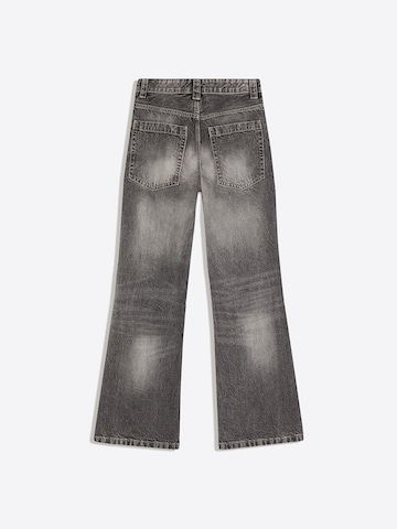 Bershka Flared Jeans in Grey