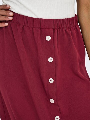Jupe 'ONLNova' ONLY en rouge