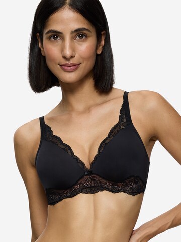 TRIUMPH T-shirt Bra 'Amourette Charm' in Black: front
