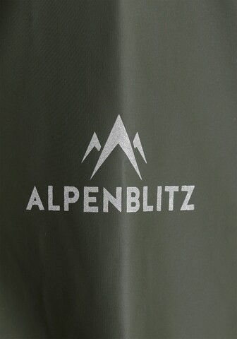 ALPENBLITZ Between-Seasons Coat in Green