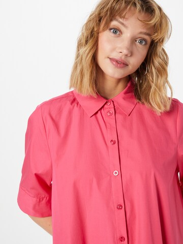 Rochie tip bluză 'Avali' de la Gestuz pe roz