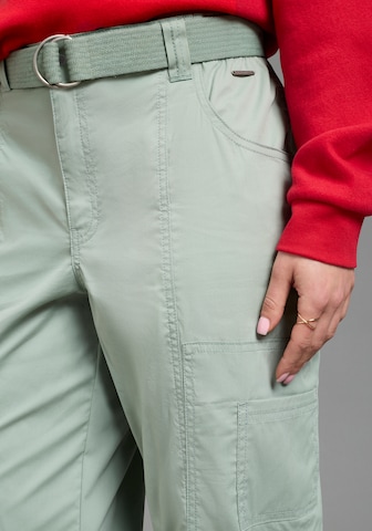 KangaROOS Regular Hose in Grün