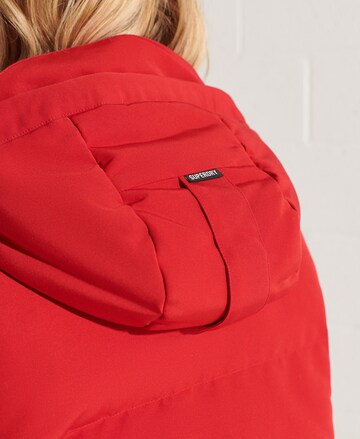 Veste d’hiver 'Everest' Superdry en rouge