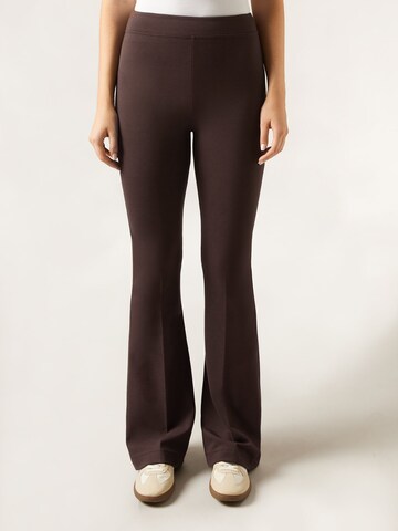 CALZEDONIA Flared Leggings in Brown: front