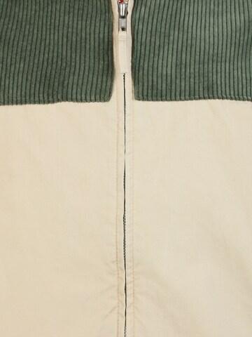 RETROAREA Between-Season Jacket in Beige