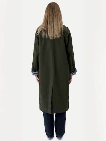 Cappotto di mezza stagione ' Livia ' di TEESHOPPEN in verde