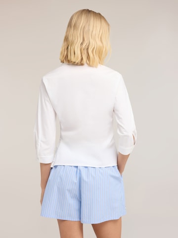 MOTIVI Blouse in White