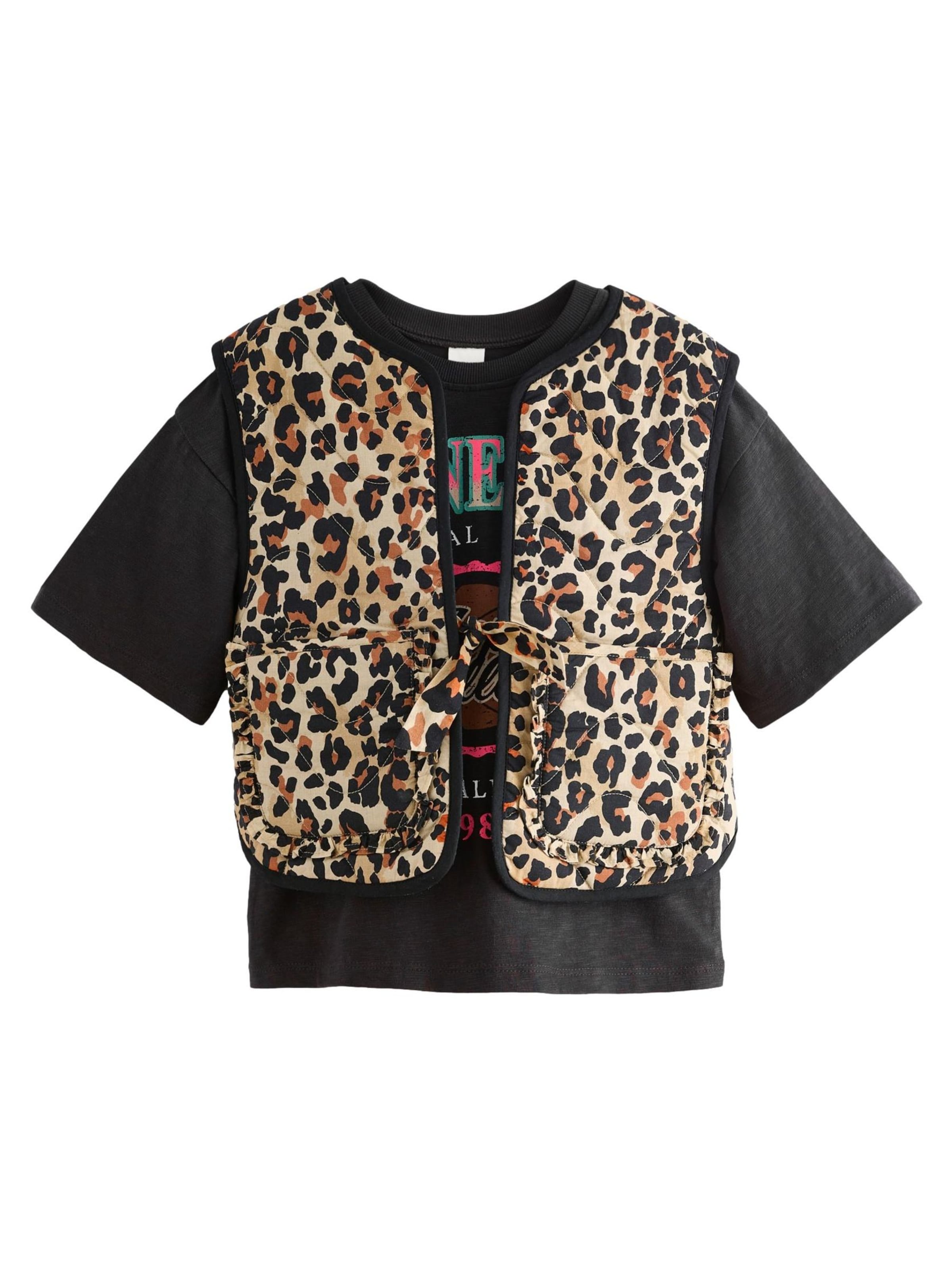 Next Shirt in Bruin: voorkant