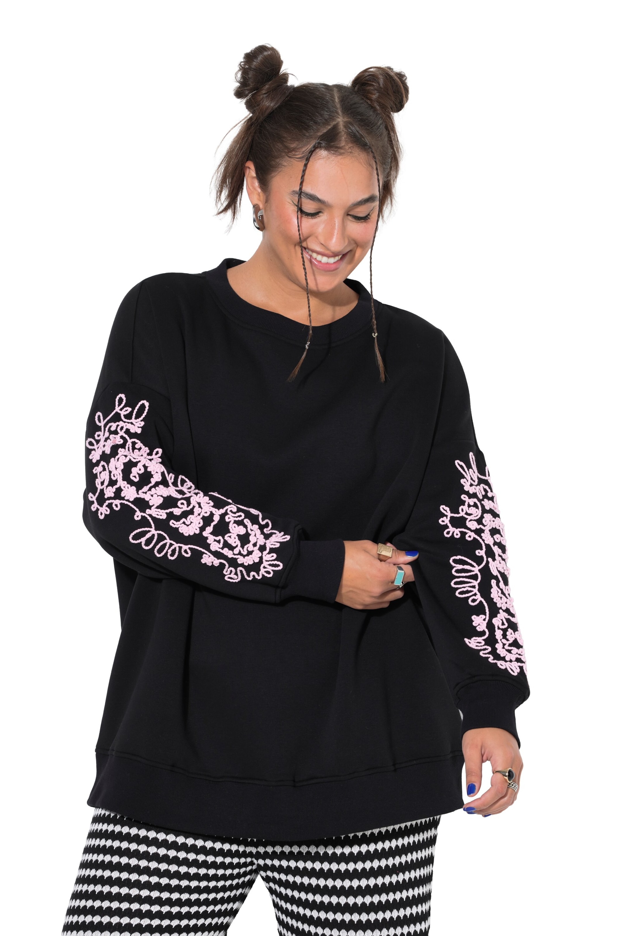 Studio Untold Sweatshirt in Black: front