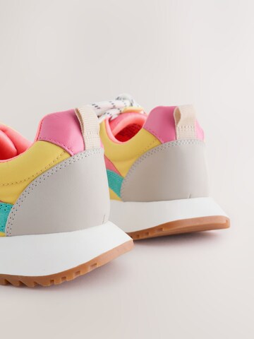 geltona Next Sportbačiai