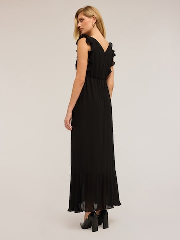 MOTIVI Dress in Black
