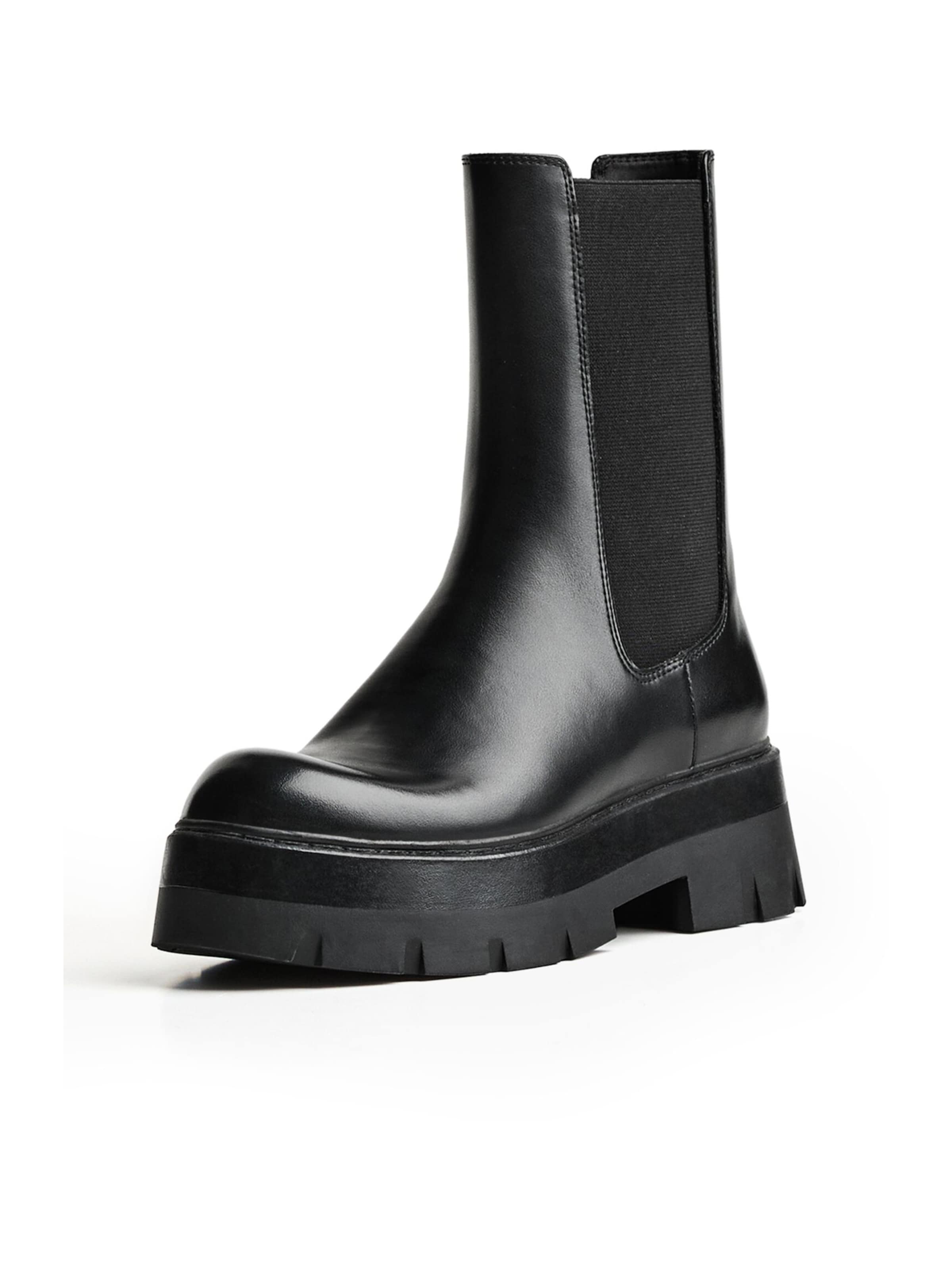 Chelsea Boots Bershka en noir : devant