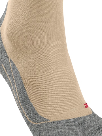 FALKE Athletic Socks 'RU4 Endurance' in White