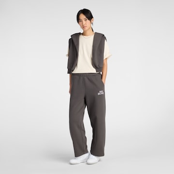 new balance Baggy Sporthose in Grau