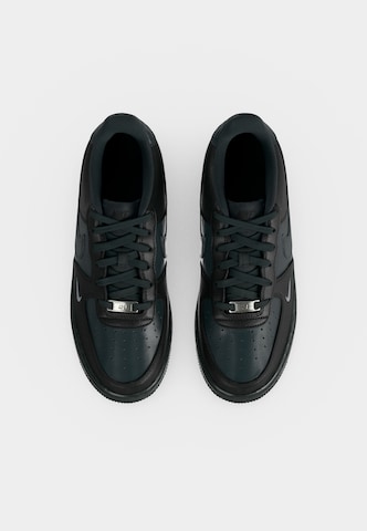 Nike Sportswear Sneakers 'Air Force 1 LV8' i sort