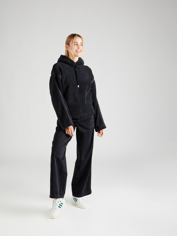 ADIDAS ORIGINALS Sweatshirt 'Premium Essentials' in Black