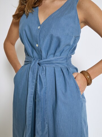 Abito camicia 'Allison' di Peppercorn in blu