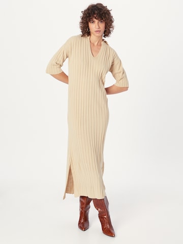 Robes en maille Dorothy Perkins en beige : devant