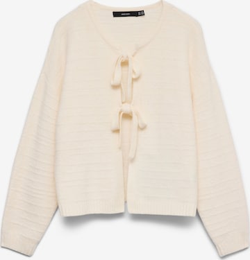 Cardigan 'VMBOOM' VERO MODA en blanc : devant