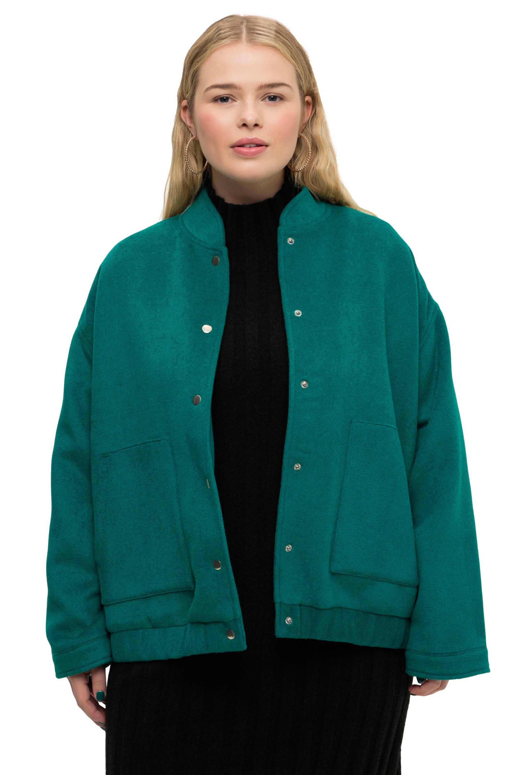Studio Untold Between-Season Jacket in Green: front