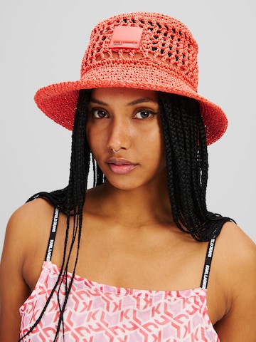 Cappello di KARL LAGERFELD JEANS in rosso: frontale