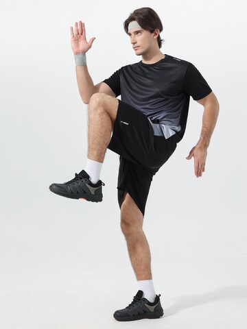 Youthup Tracksuit in Black