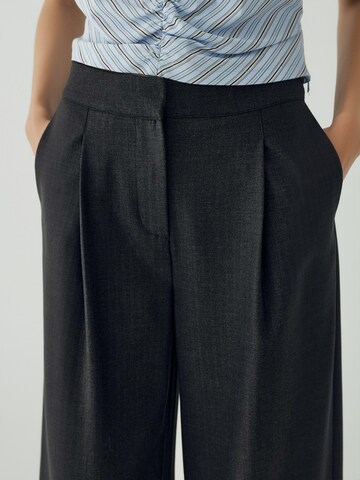 Noella - regular Pantalón ' N-Kazia ' en gris