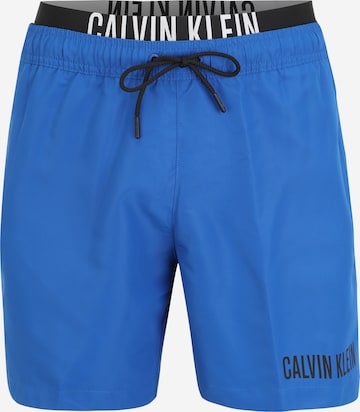 Calvin Klein Swimwear - Bermudas en azul: frente