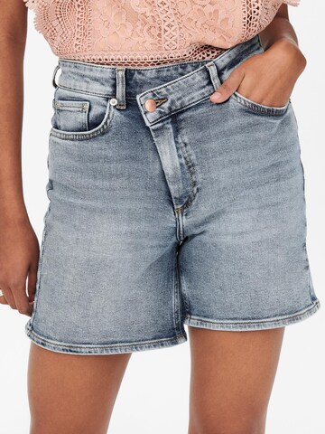 ONLY Regular Shorts 'Veneda' in Blau