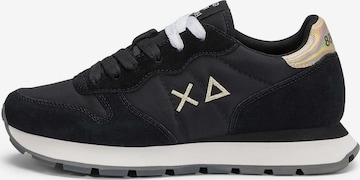 Baskets basses SUN68 en noir : devant