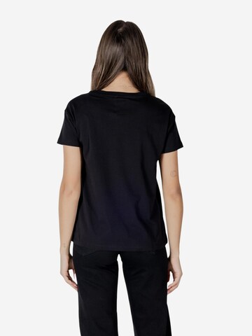Tricou de la ARMANI EXCHANGE pe negru