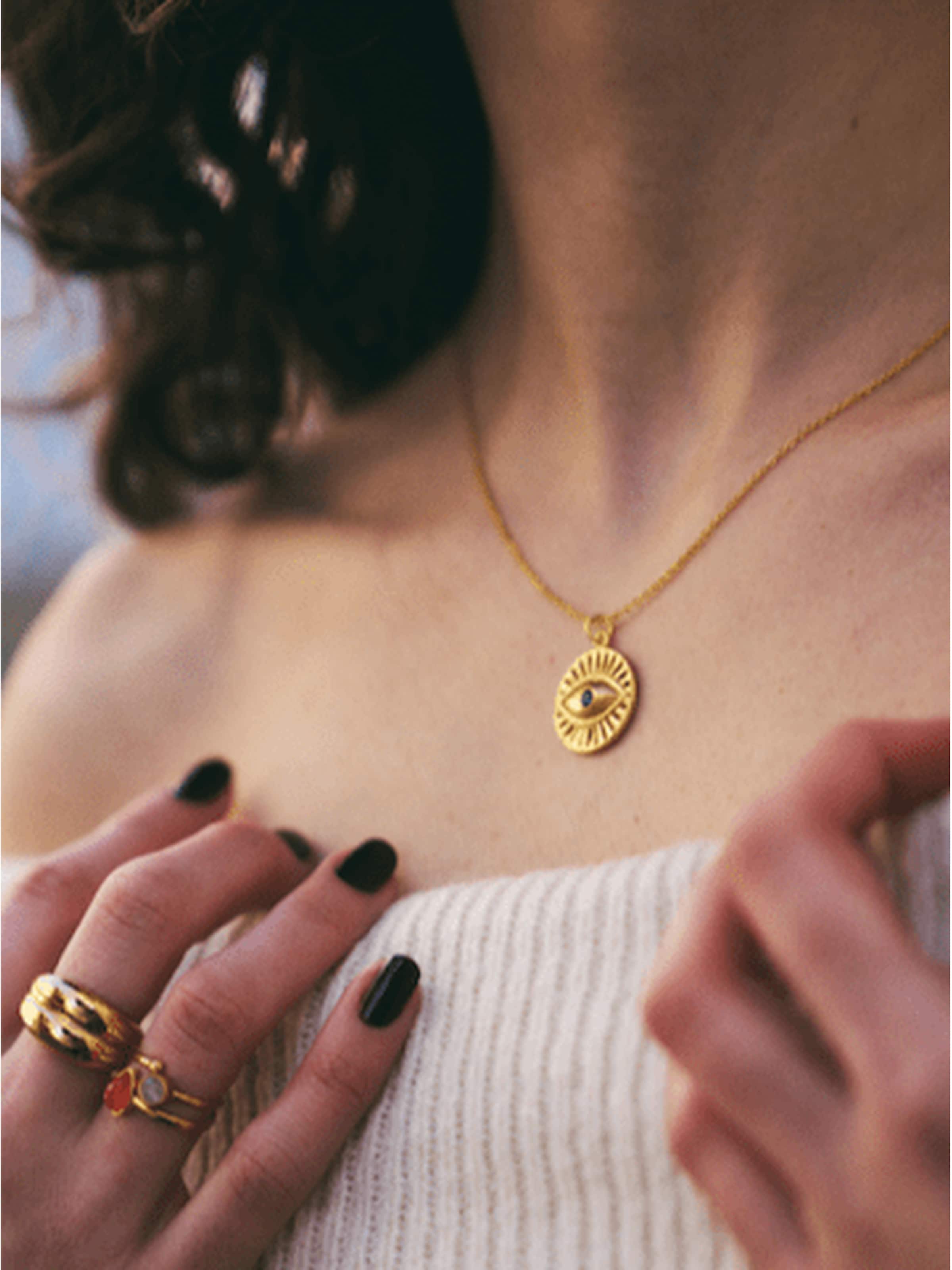 Collana 'Medallion of Eye' di Les Reines in oro