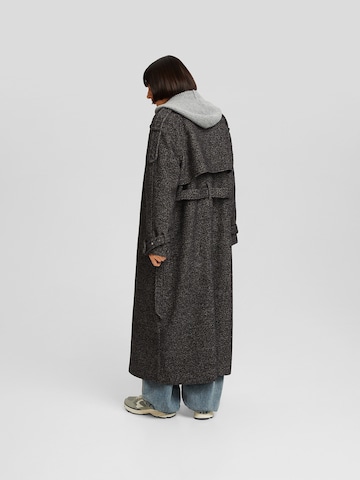 Cappotto di mezza stagione di Bershka in grigio