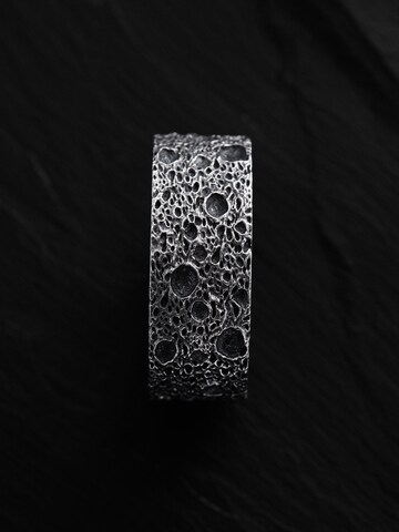REYTEL Ring 'MOON SURFACE' in Zilver