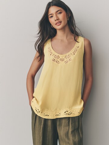 Next Top in Yellow: front