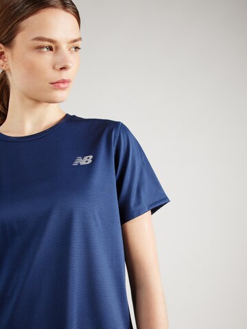 new balance - Camiseta funcional 'Essentials' en azul