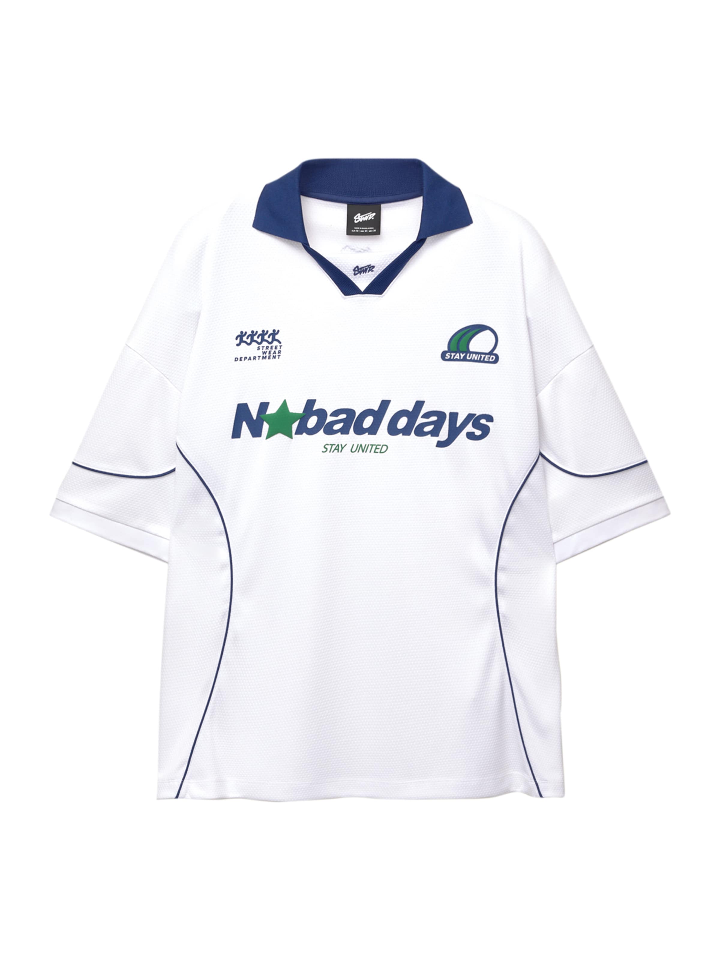 Tricou de la Pull&Bear pe alb: față